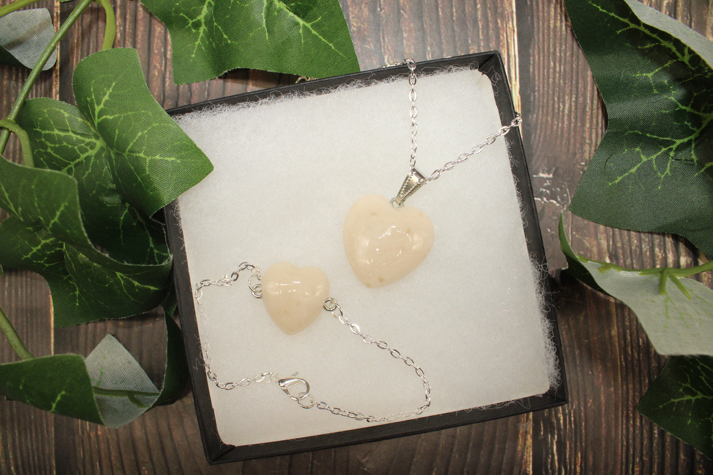 Jizzy Jewelry - Heart Necklace