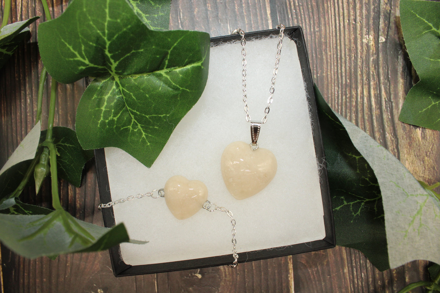 Jizzy Jewelry - Heart Necklace