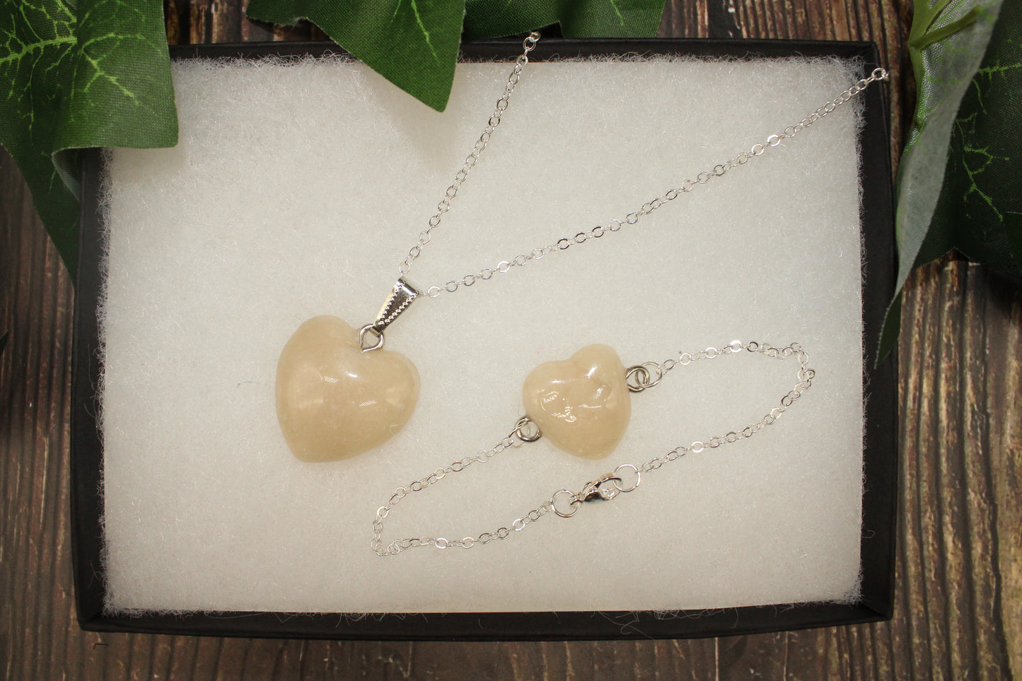 Jizzy Jewelry - Heart Necklace