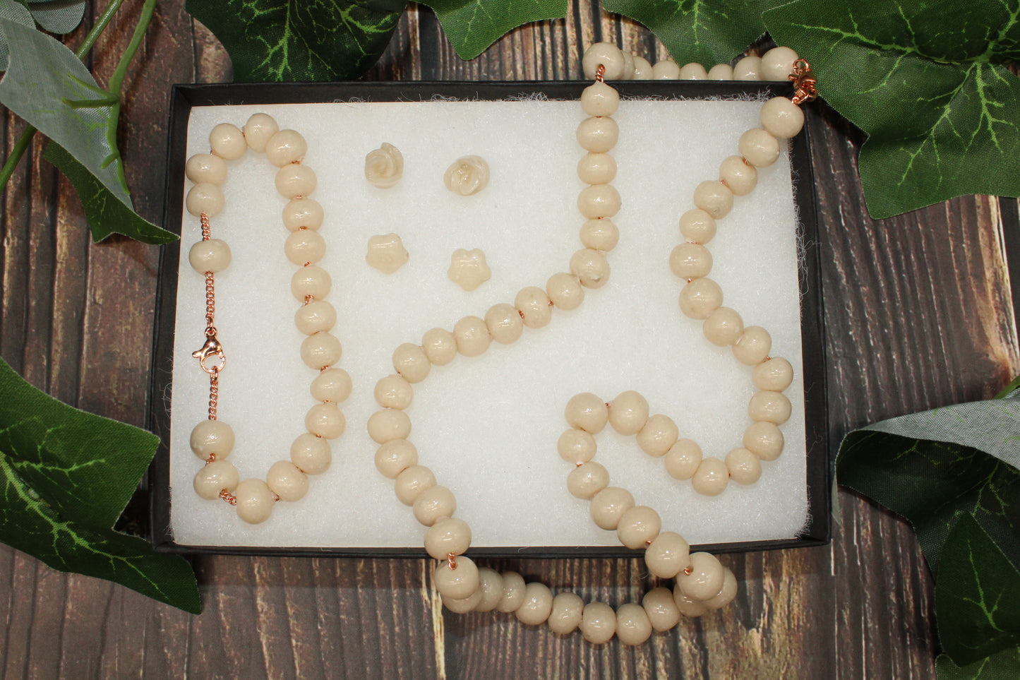 Jizzy Jewelry - Full Pearl Necklace